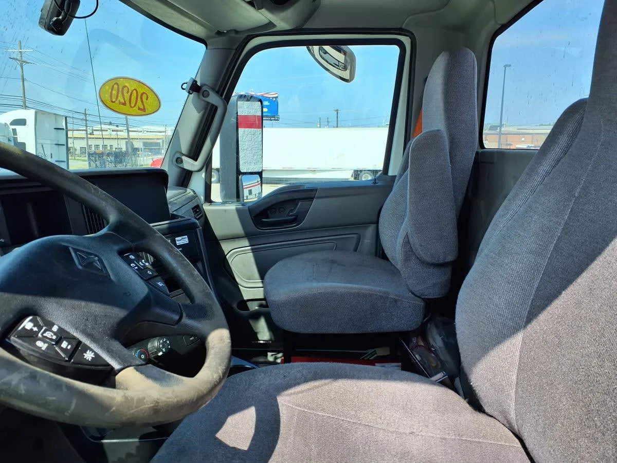 2020 International LT in Cleveland, OH — photo 7