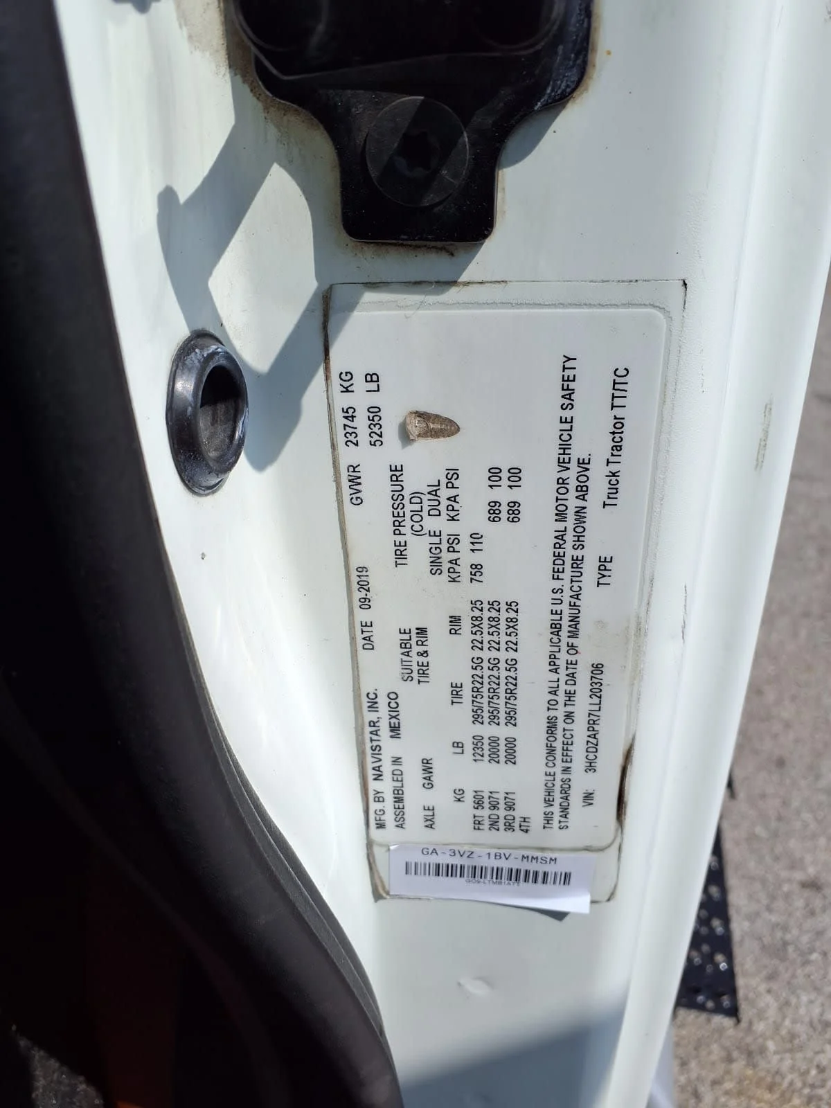 2020 International LT in Cleveland, OH — photo 9