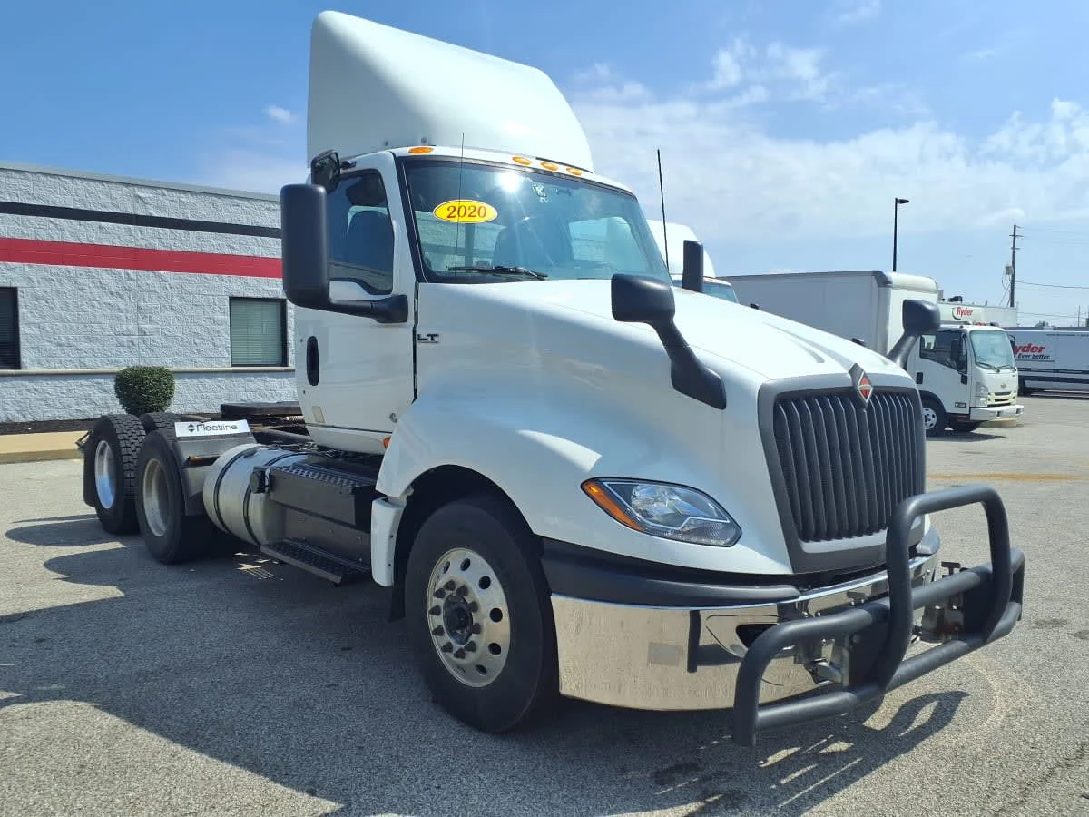 2020 International LT in Cleveland, OH — photo 3