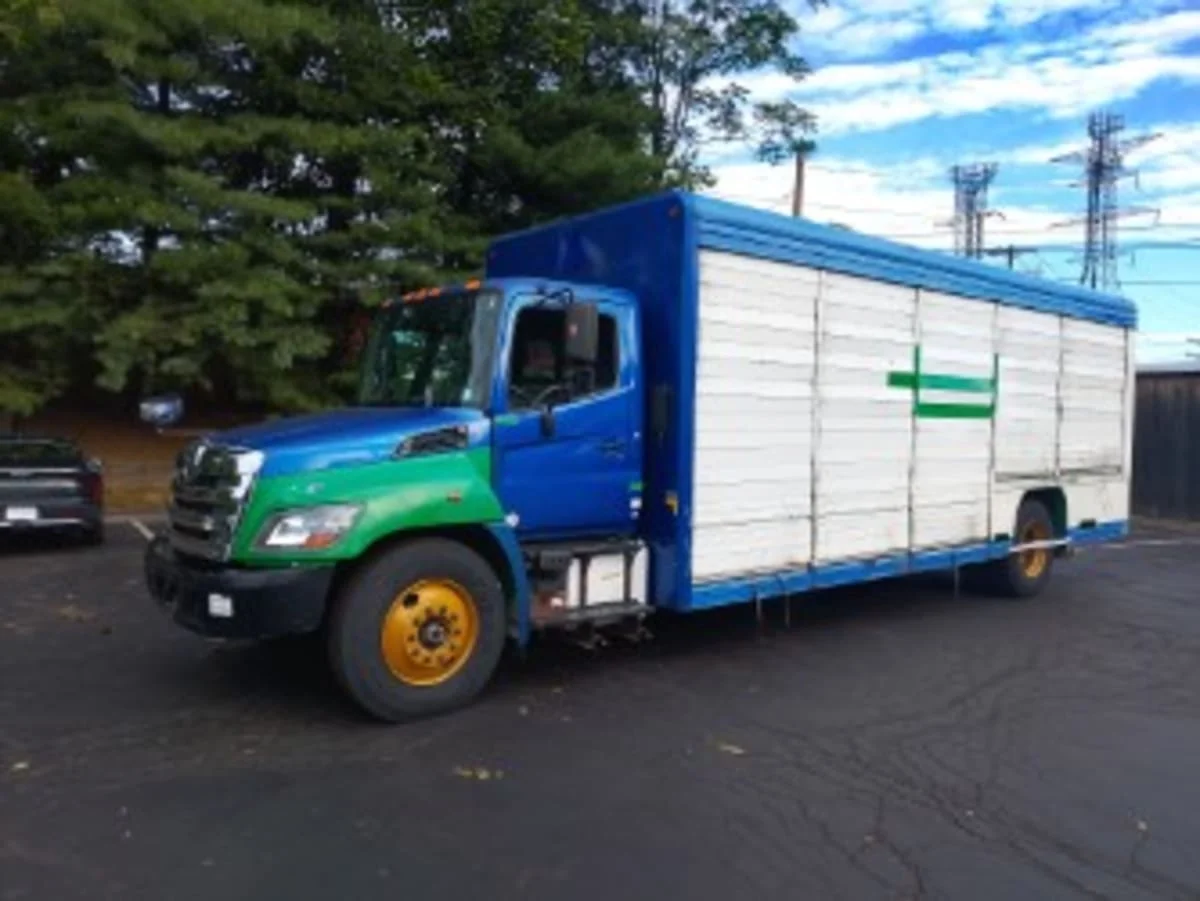 2013 Hino 338 in Farmingdale, NY
