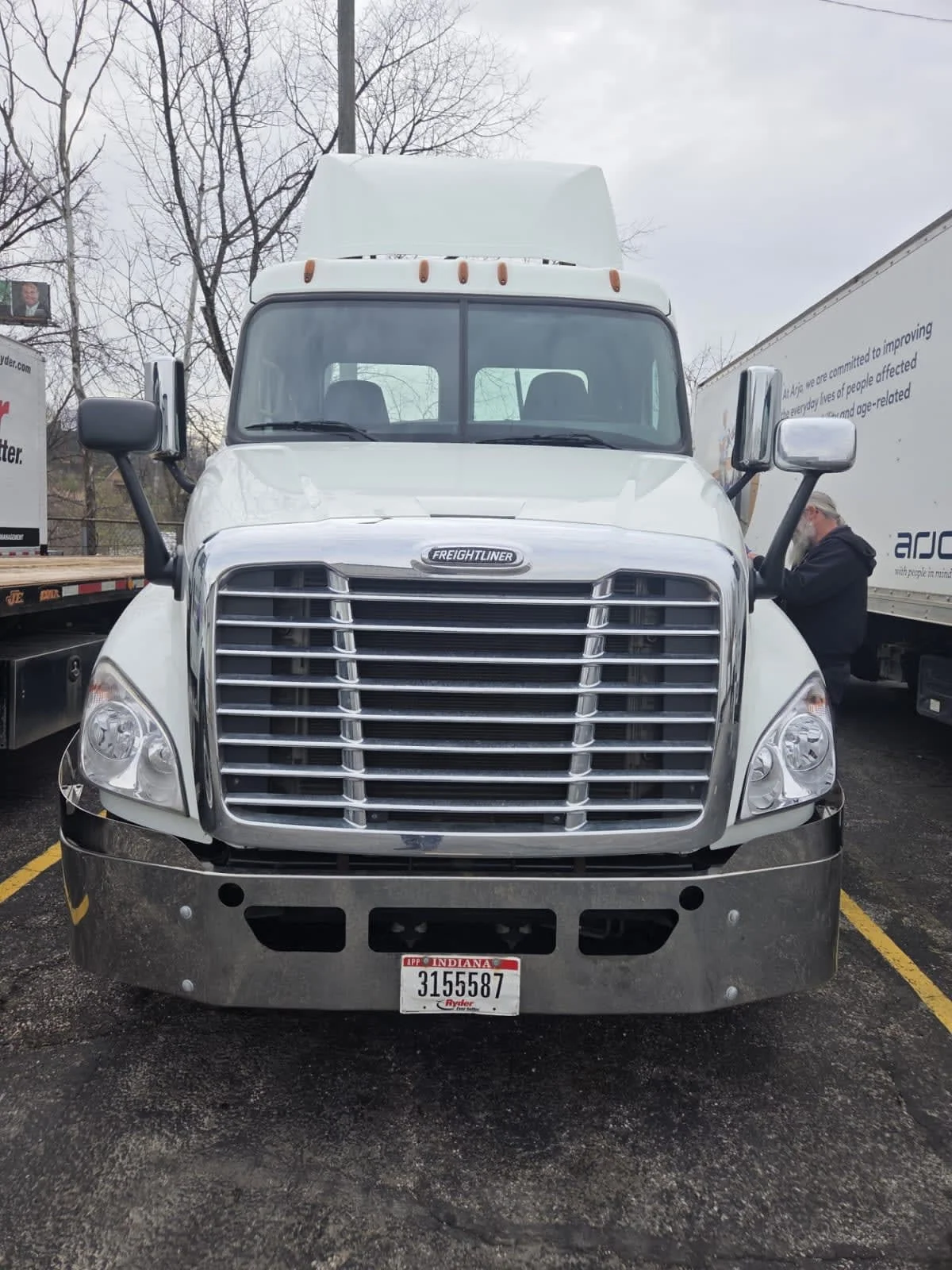 2019 Freightliner Cascadia in Knoxville, TN — photo 2