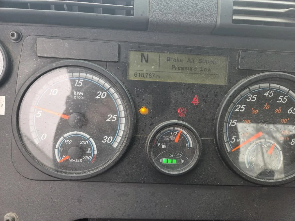 2019 Freightliner Cascadia in Knoxville, TN — photo 7