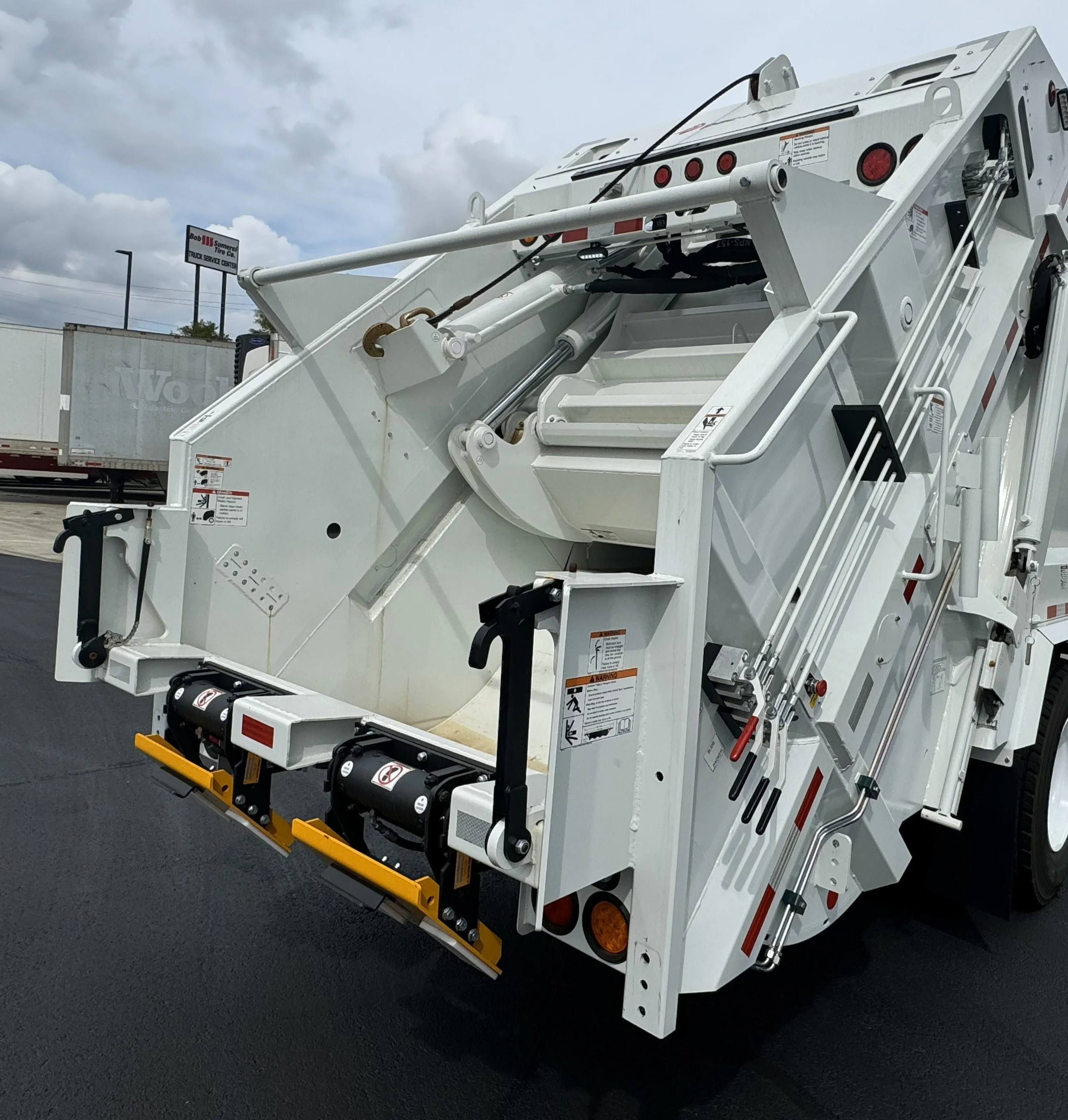 2026 Peterbilt 548 in Charlotte, NC — photo 3