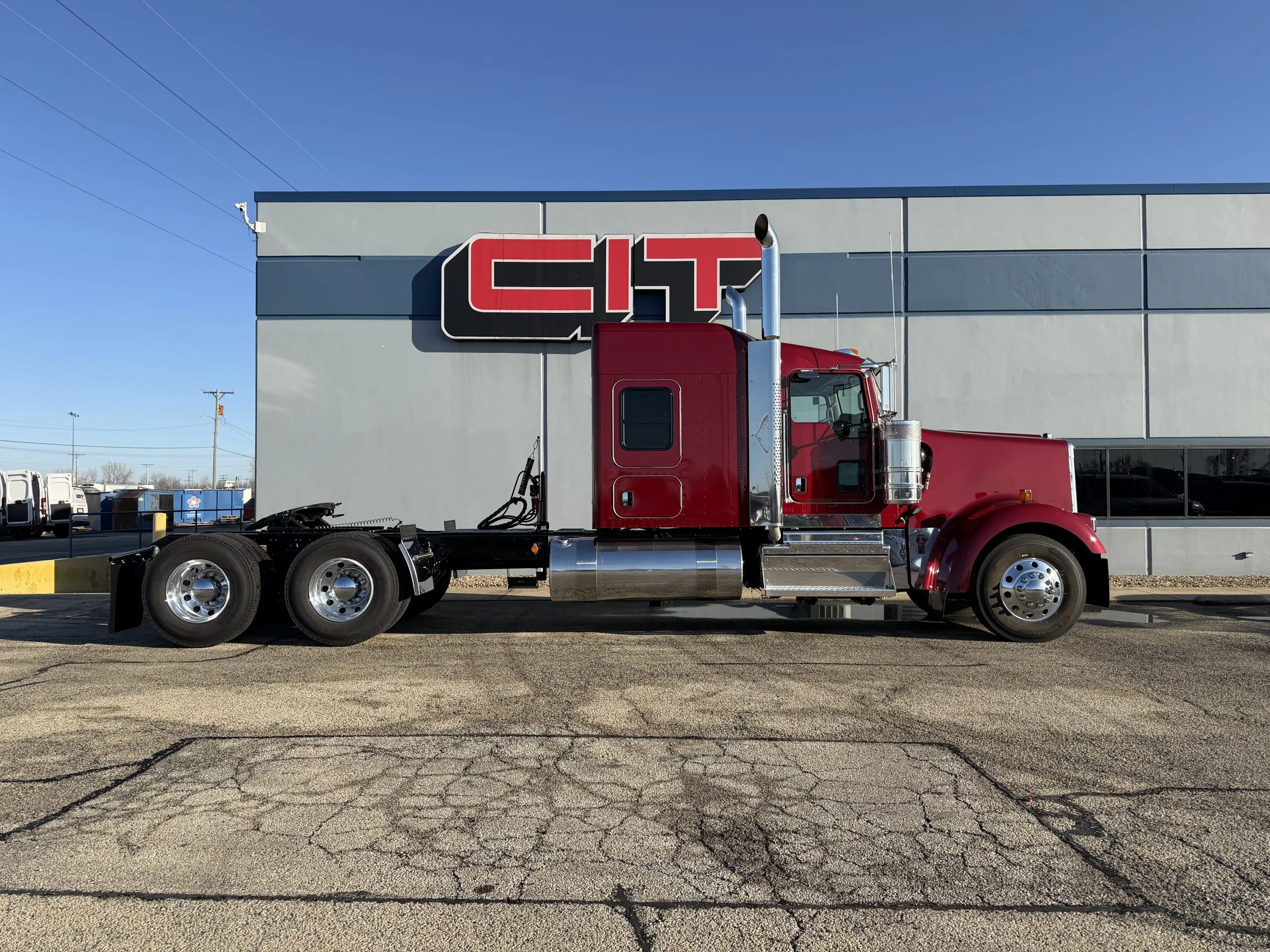 2027 Kenworth W900 - image 4