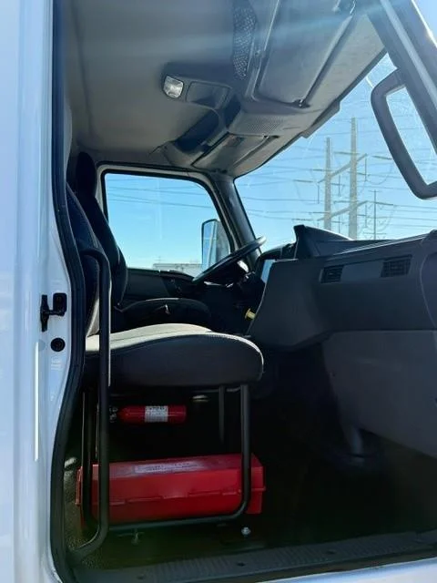 2023 International MV — photo 9