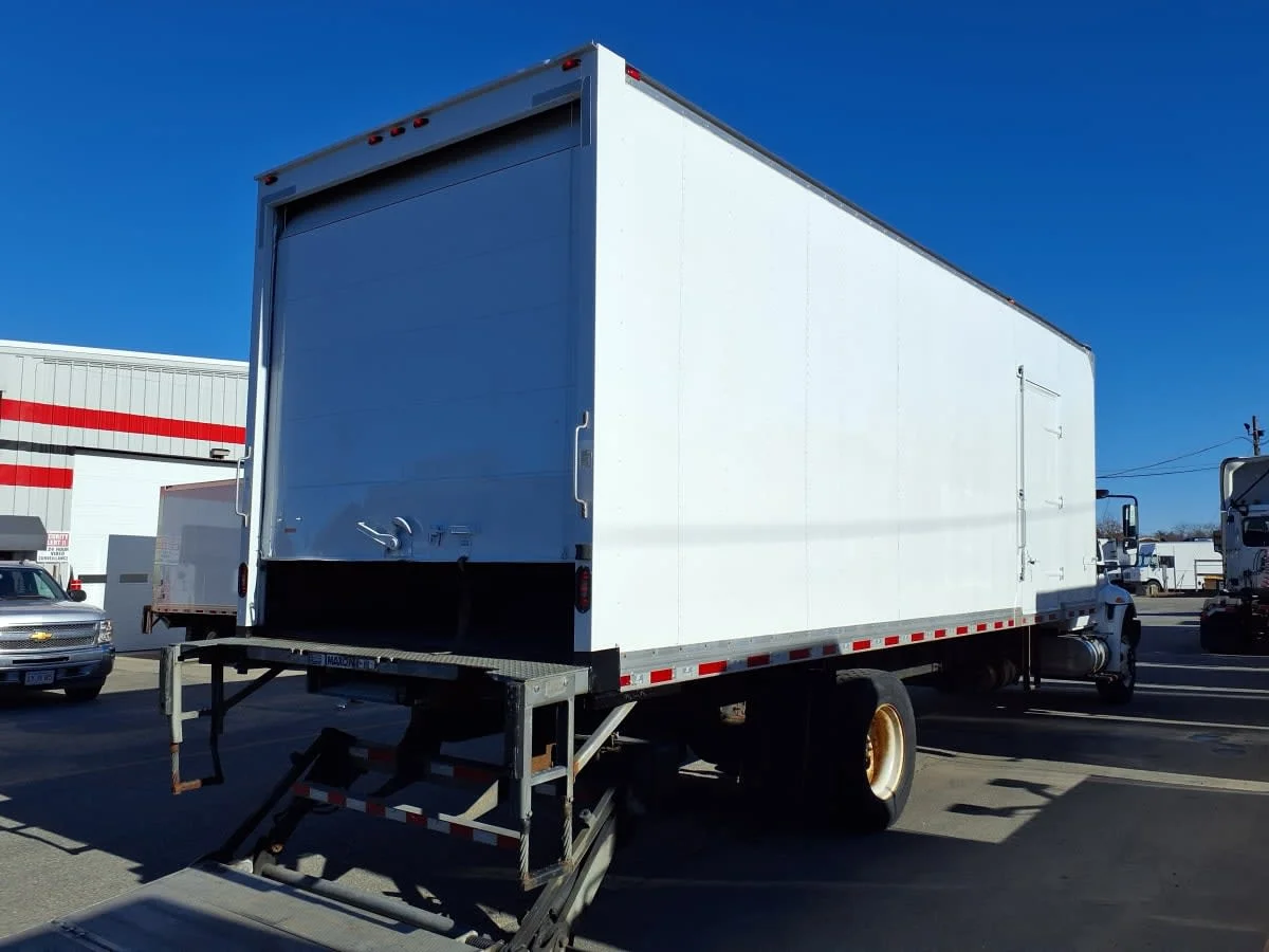 2019 International 4300 - image 4