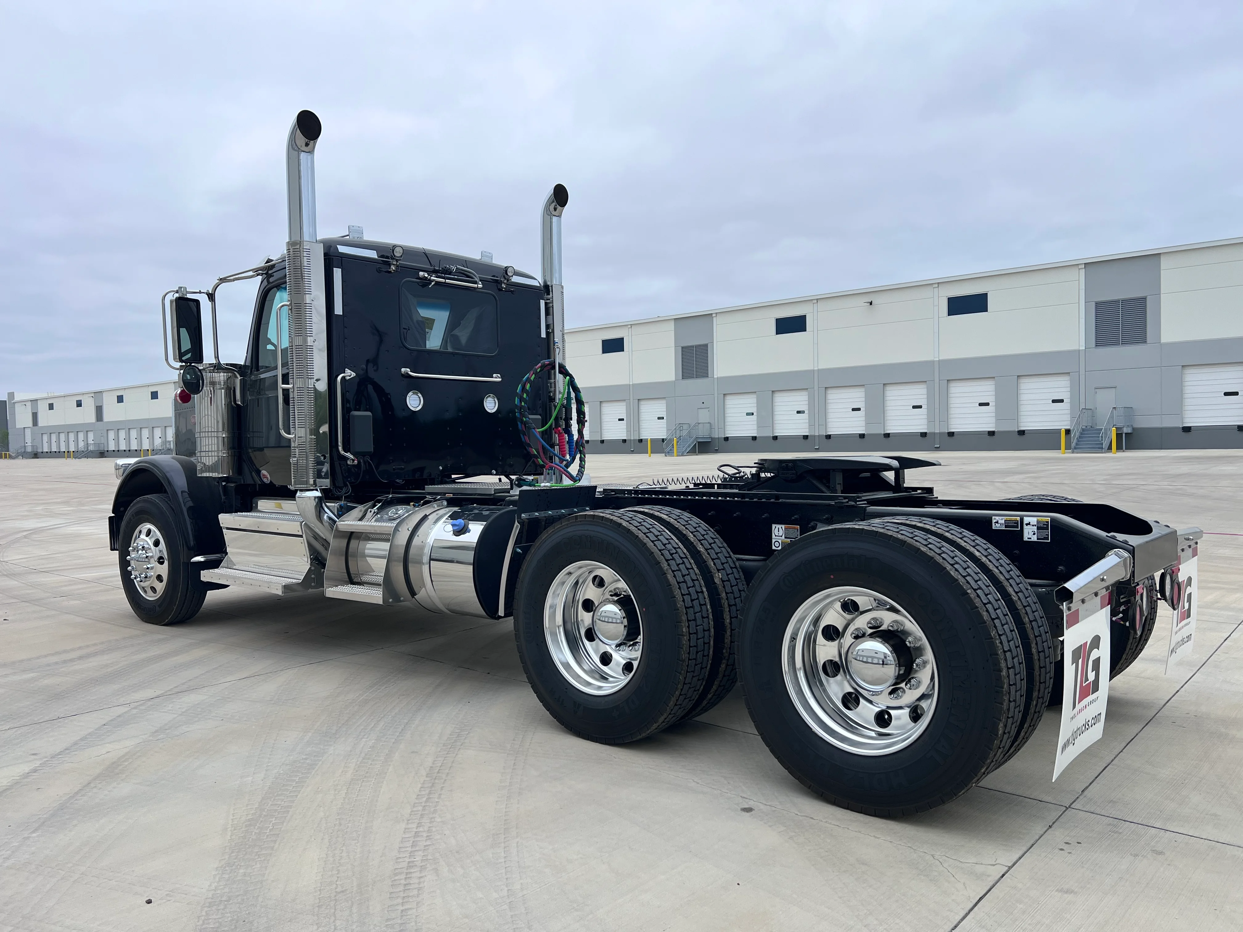 2027 Peterbilt 589 in Albany, GA — photo 3