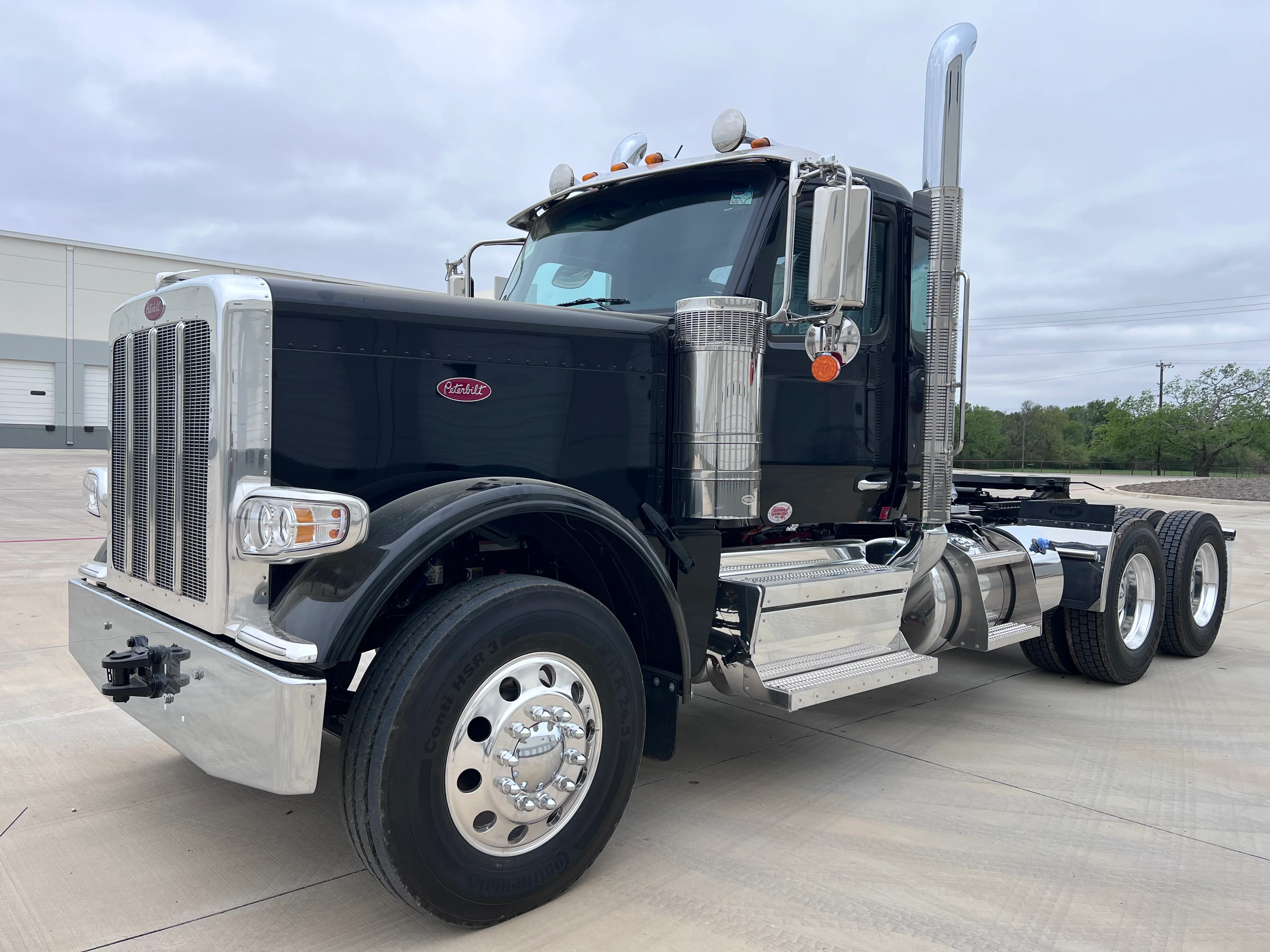 2027 Peterbilt 589 in Albany, GA