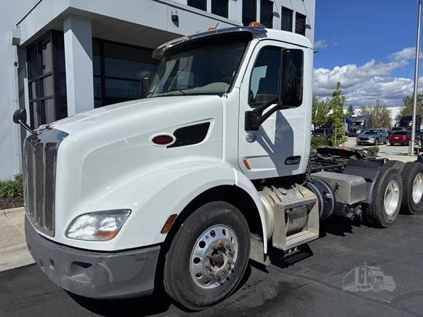 2021 Peterbilt 579