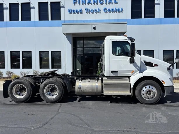 2021 Peterbilt 579 in Salt Lake City, UT — photo 4