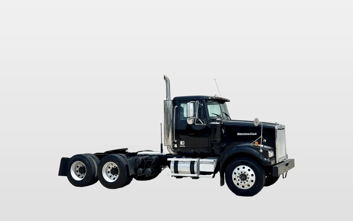 2017 Western Star 4900 - image 1