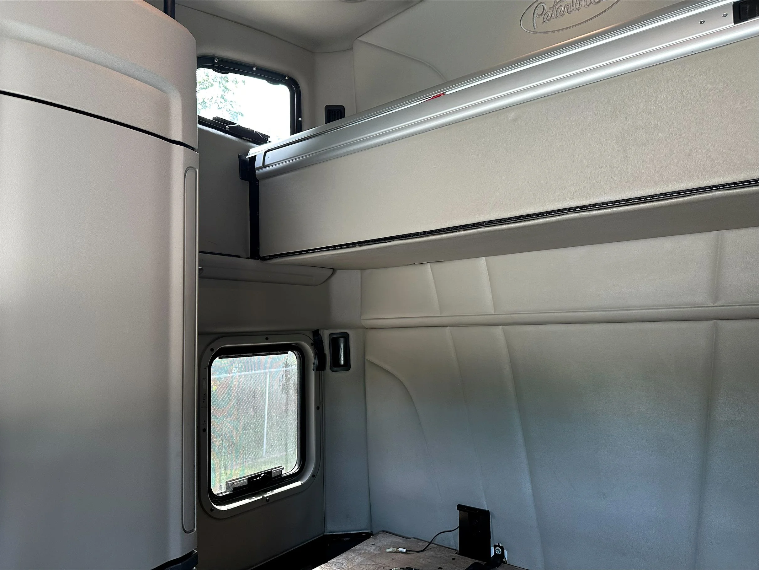 2021 Peterbilt 579 in Portland, OR — photo 11
