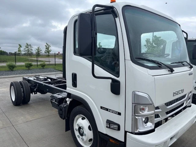 2025 Isuzu in Ankeny, IA — photo 3