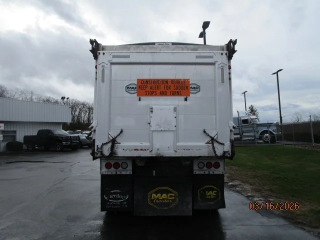 2019 Peterbilt 567 in Butler, PA — photo 4