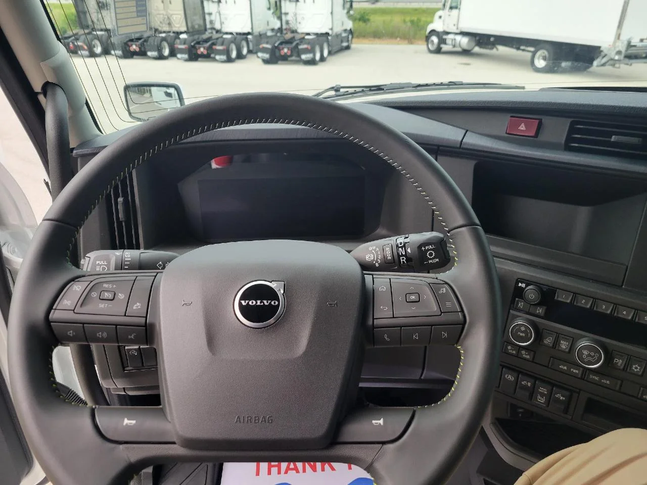 2027 Volvo VNL 860 in Pendleton, IN — photo 11