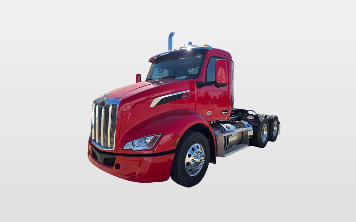 2026 PETERBILT 579 - image 1