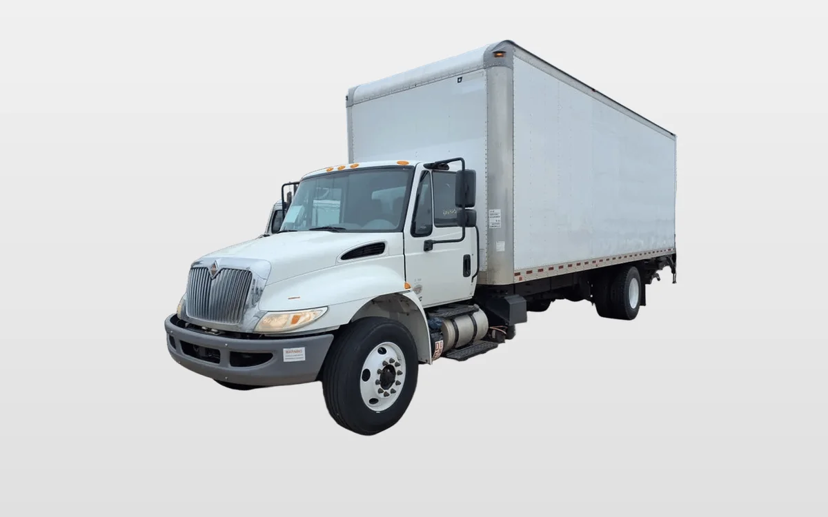 2018 International 4300 - image 1