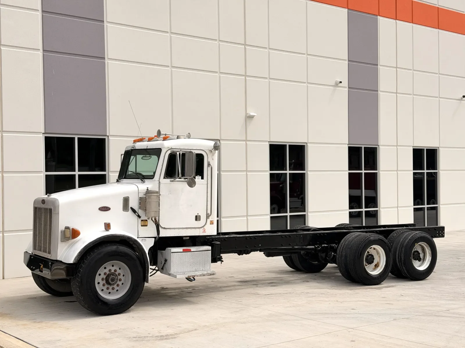 2000 Peterbilt in Greer, SC — photo 2