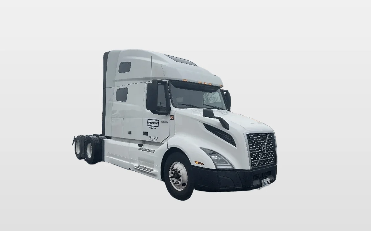 2023 Volvo VNL 760 - image 1