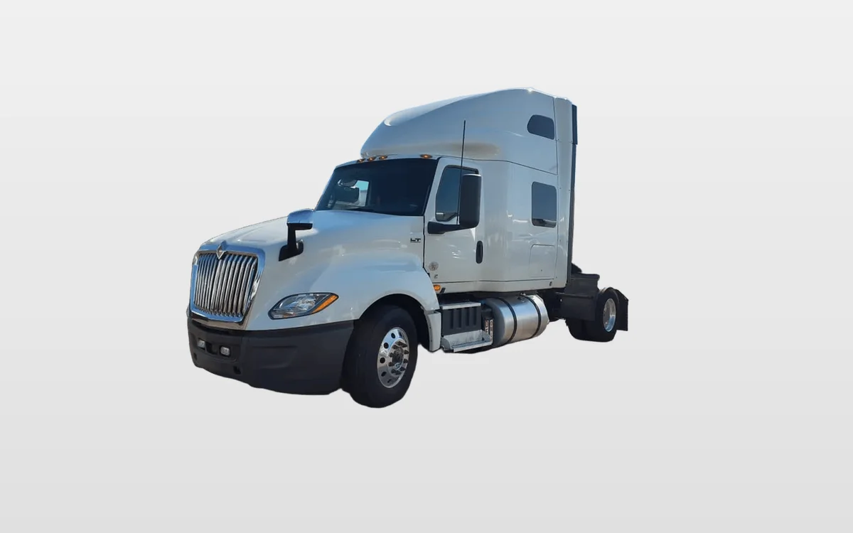 2022 International - image 1