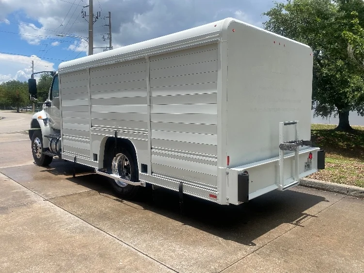 2020 International MV in Tampa, FL — photo 6