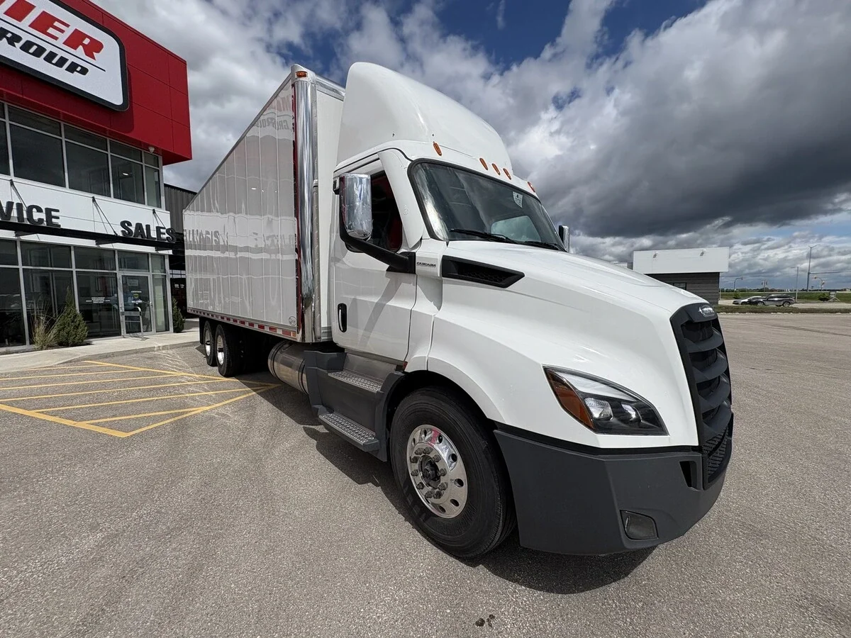2026 Freightliner Cascadia in St. Catharines, ON — photo 3