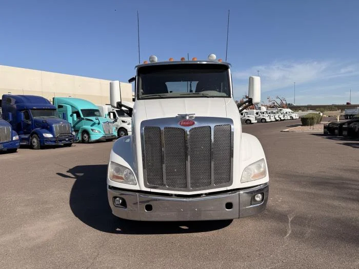 2020 Peterbilt 579 - image 9