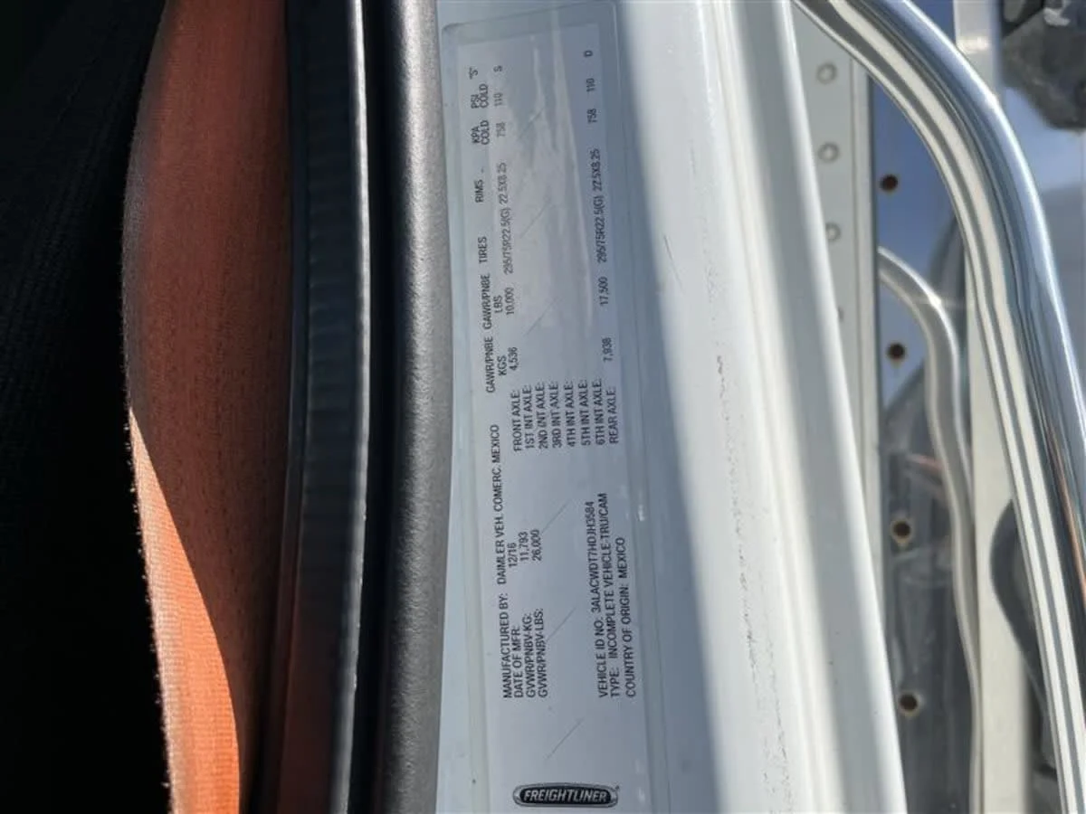 2017 Freightliner M2 106 in Beltsville, MD — photo 11