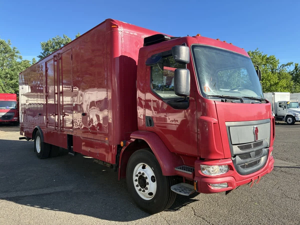 2019 Kenworth in Newark, NJ — photo 3