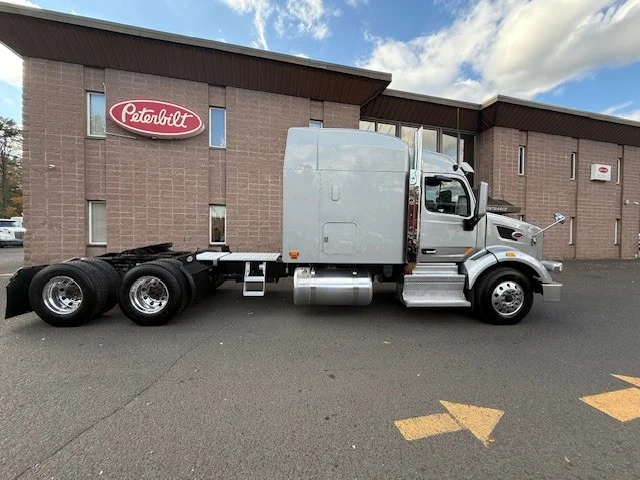 2021 Peterbilt 567 - image 4