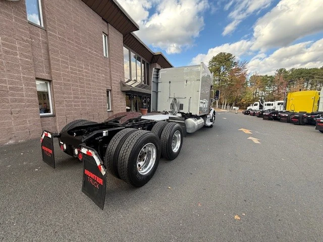 2021 Peterbilt 567 - image 5