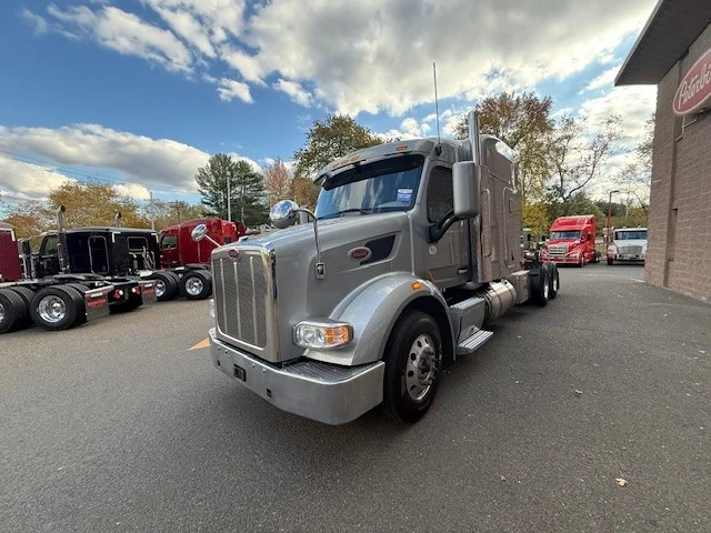 2021 Peterbilt 567 in CLARKSBURG, WV