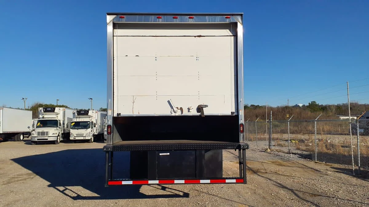 2018 Freightliner M2 106 in Birmingham, AL — photo 5
