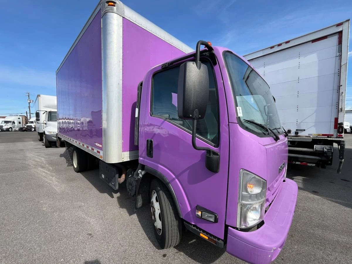 2018 Isuzu NQR - image 3