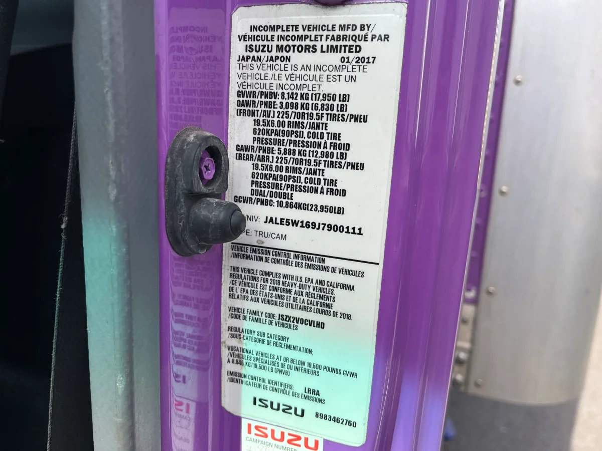 2018 Isuzu NQR - image 11