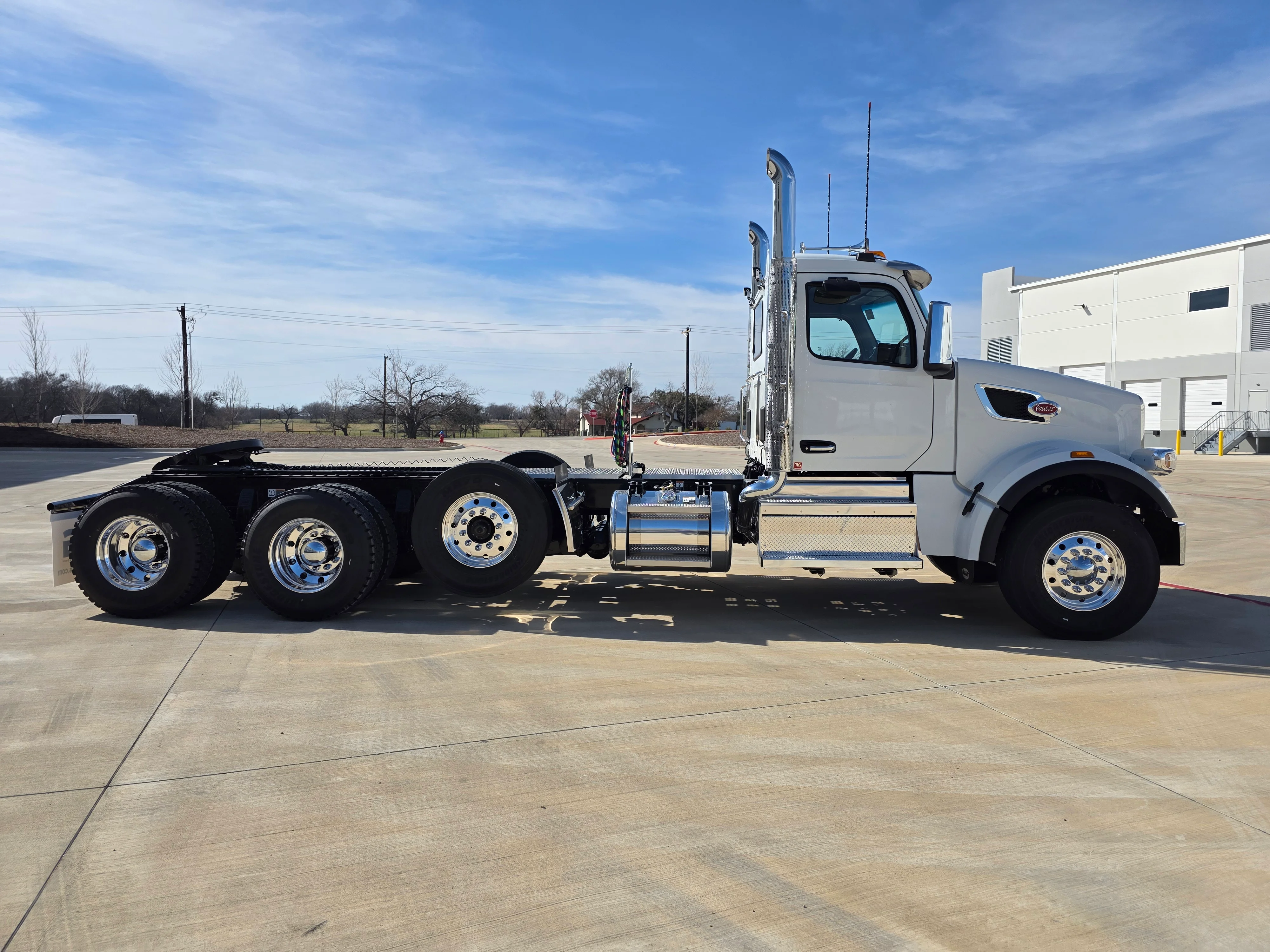 2027 Peterbilt 567 in Hattiesburg, MS — photo 6