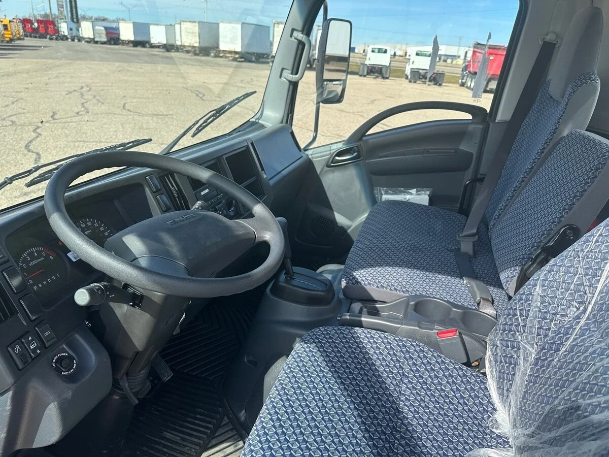 2026 Isuzu NPR - image 5