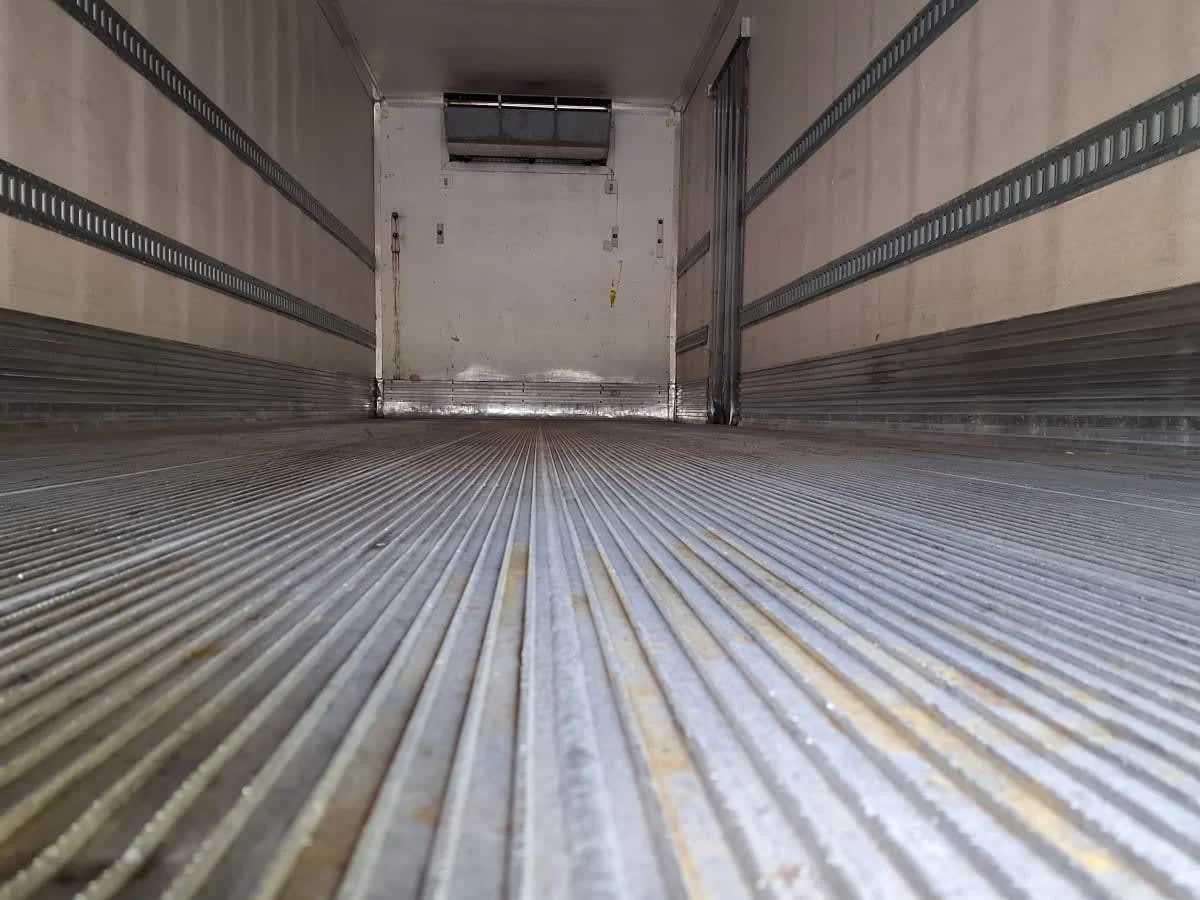 2019 International MV - image 9