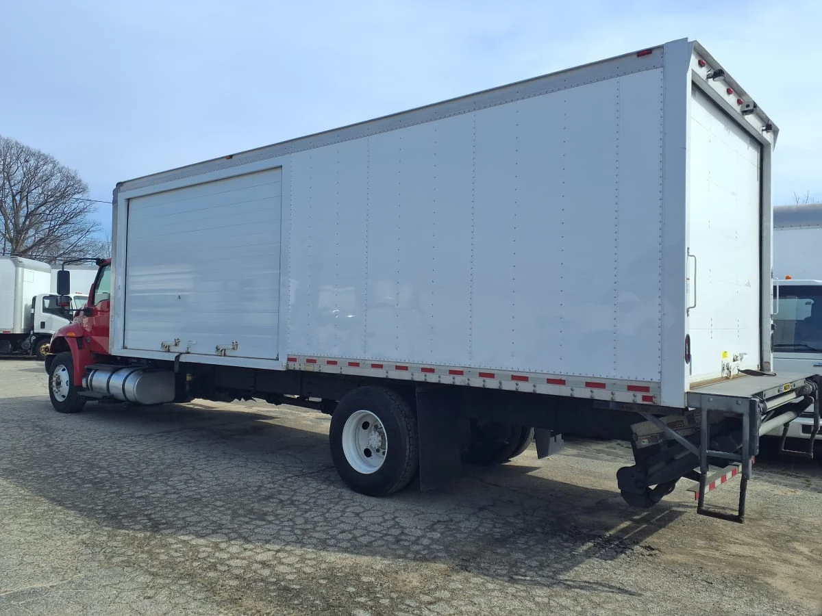 2020 International MV - image 6