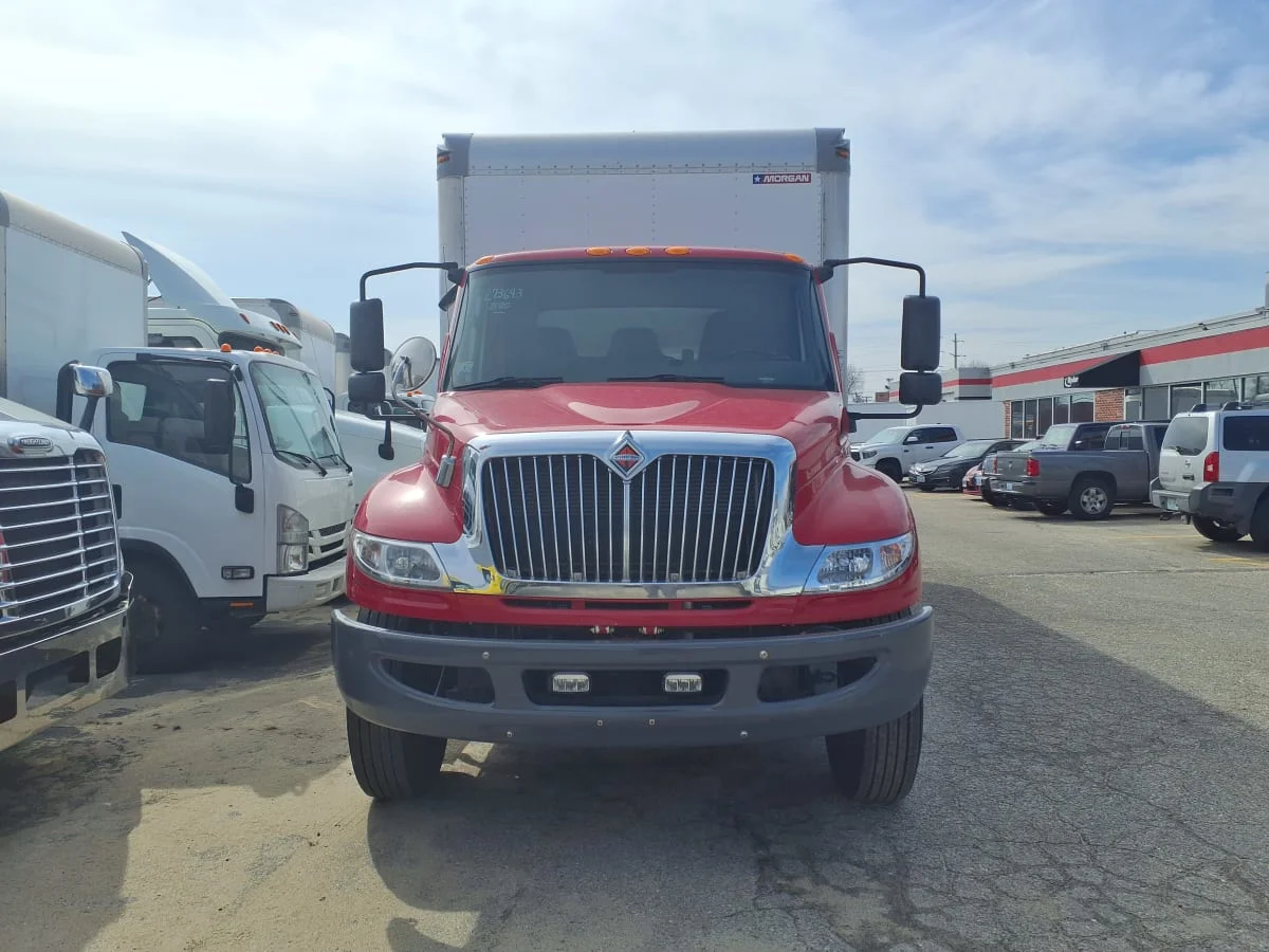 2020 International MV - image 2