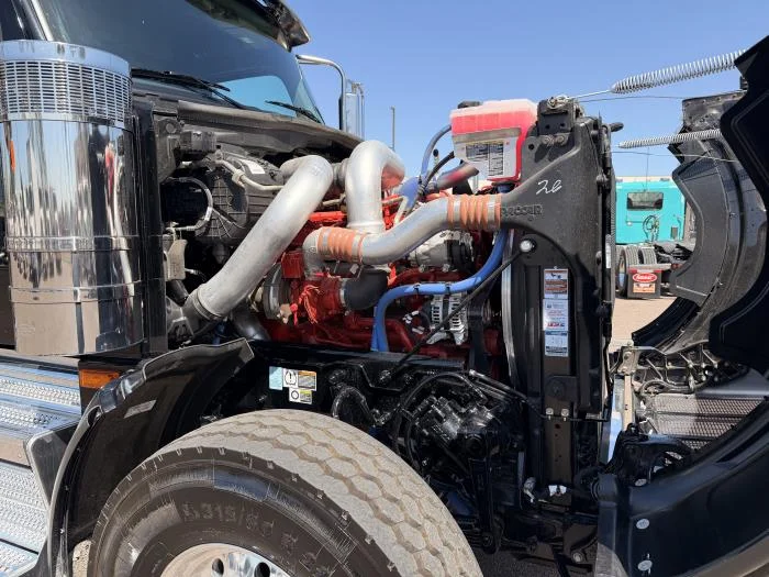 2027 Peterbilt 589 in Phoenix, AZ — photo 16