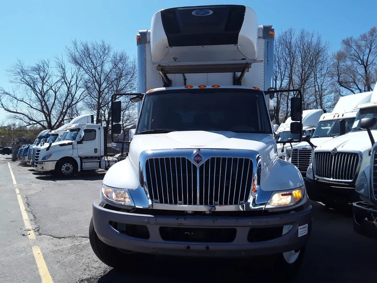 2019 International 4300 - image 2