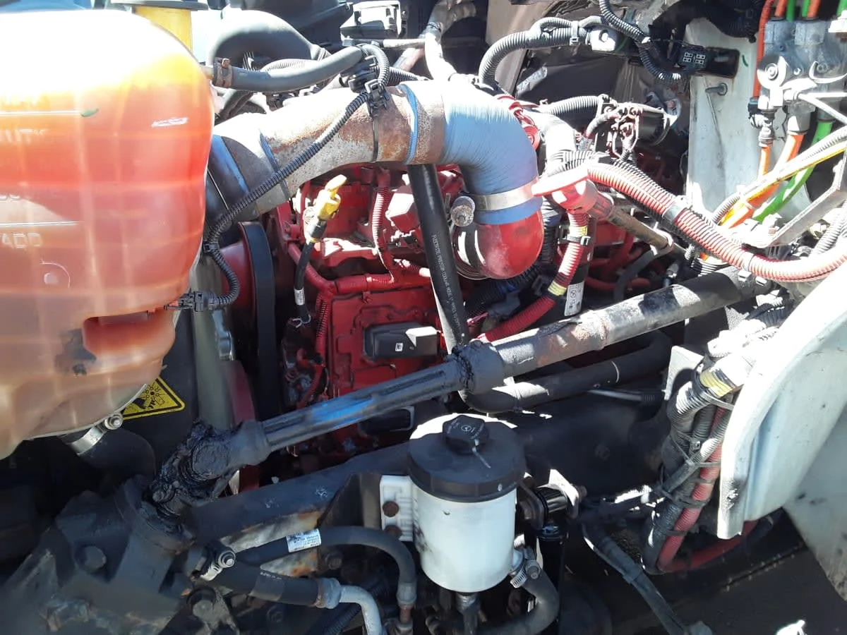 2019 International 4300 - image 10