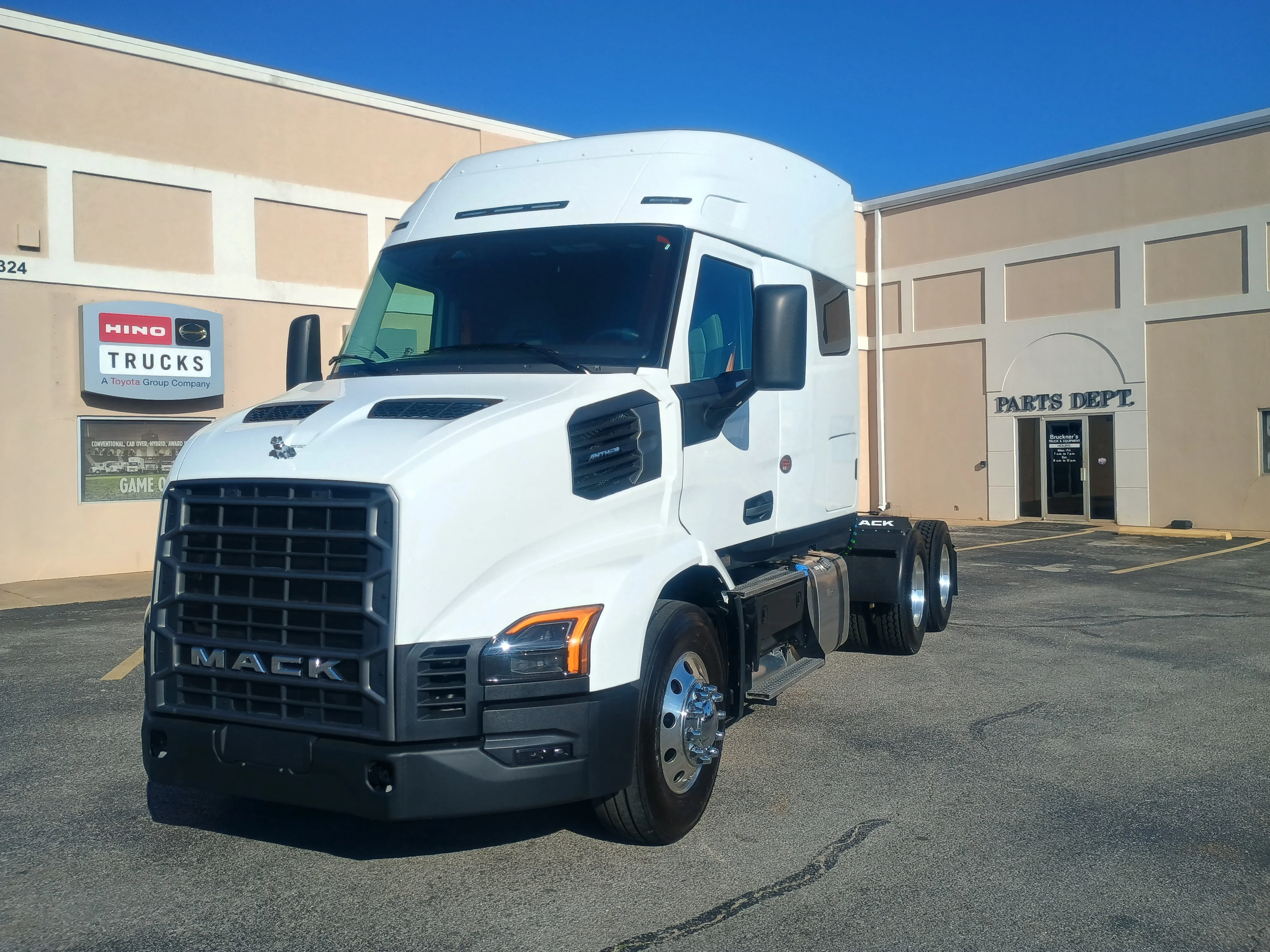 2027 Mack Anthem in Lowell, AR