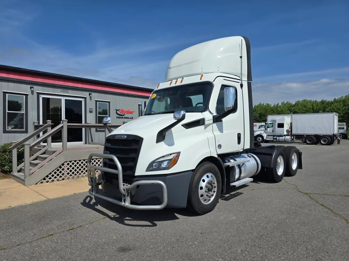 2023 Freightliner Cascadia