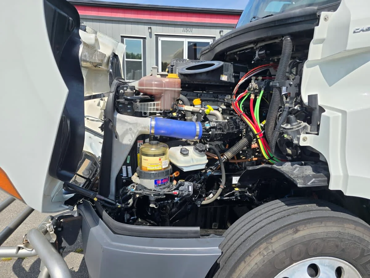 2023 Freightliner Cascadia in North Little Rock, AR — photo 8