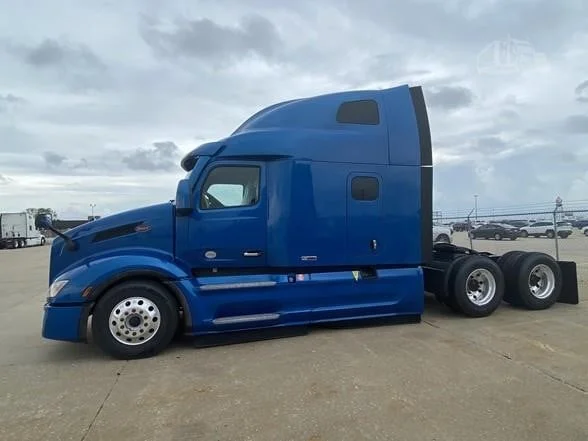 2023 Peterbilt 579 in Location: Lithia Springs, GA — photo 7