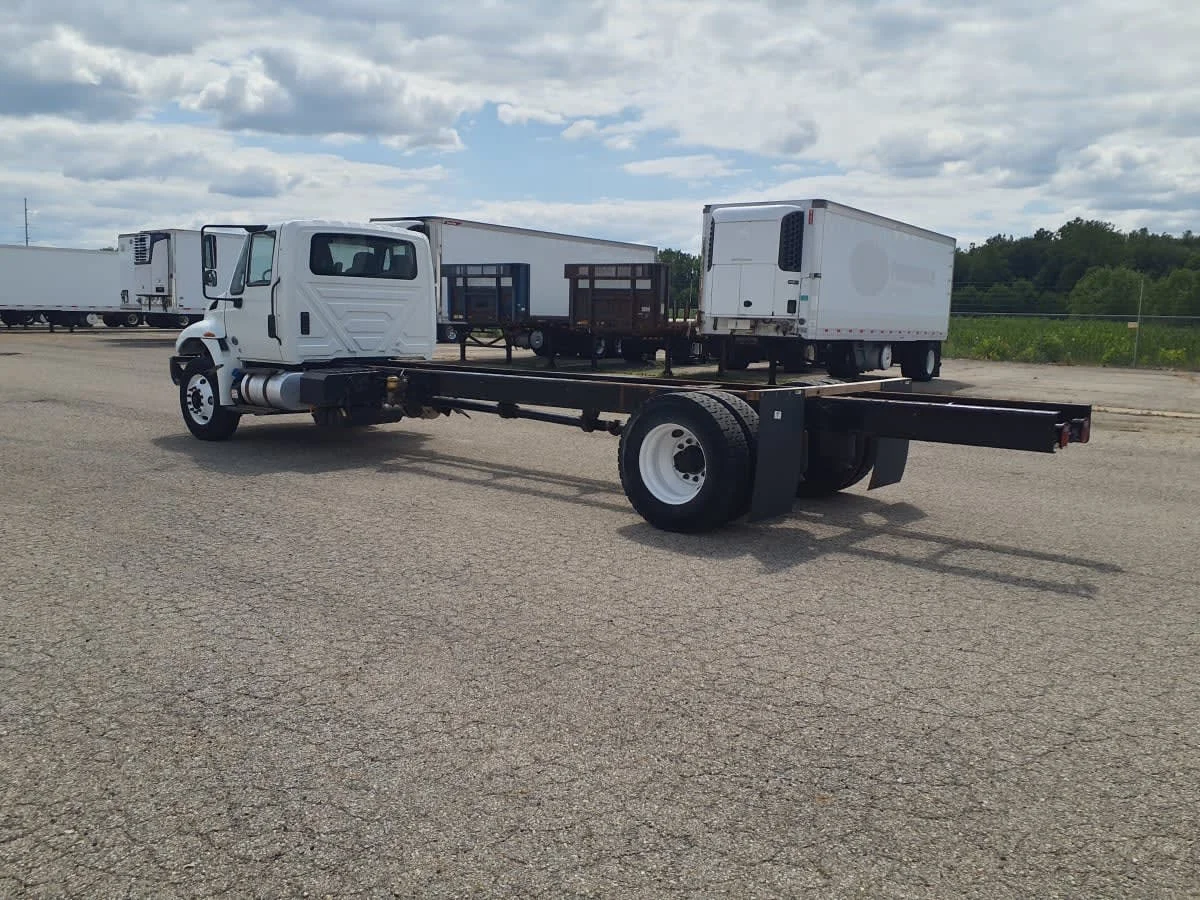 2019 International 4300 in Wayland, MI — photo 6