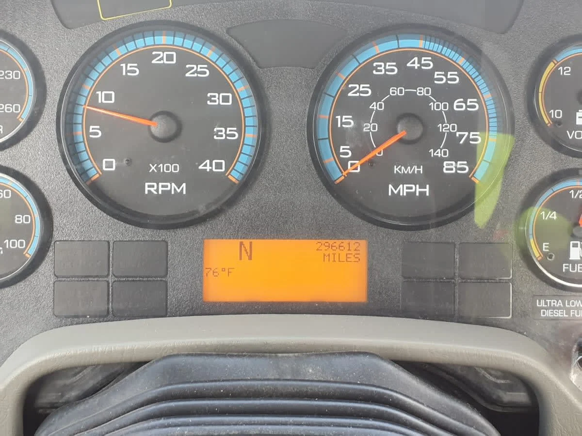 2019 International 4300 in Wayland, MI — photo 9