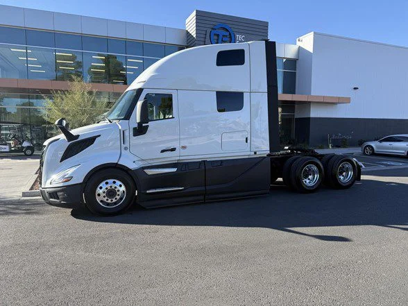 2026 Volvo VNL 860